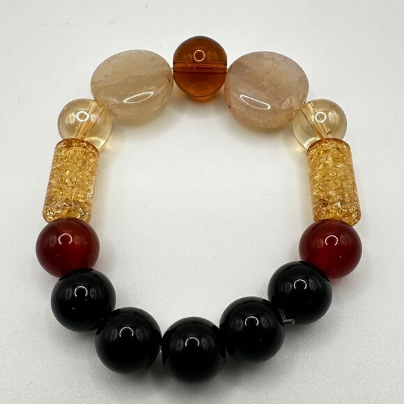 SALE! Beautiful stretchy stone and glass beaded bracelet! - Picture 8 of 8